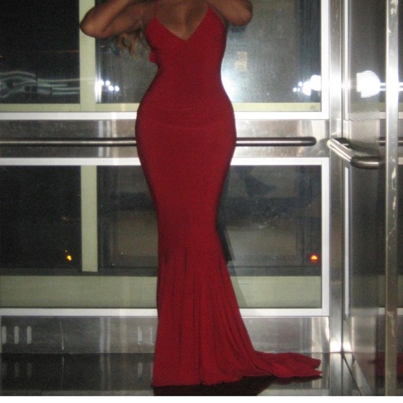 Norma Kamali Low Back Slip Mermaid Fishtail Gown Red - Picture 4 of 4